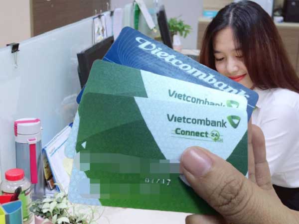 VietcomBank chuyển khoản sang VietinBank được không?